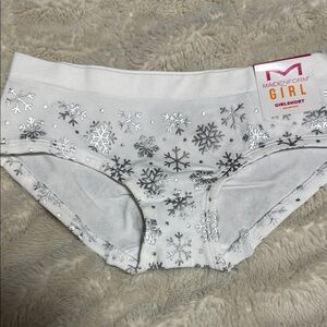 Maidenform Girl White Snowflake Shorts